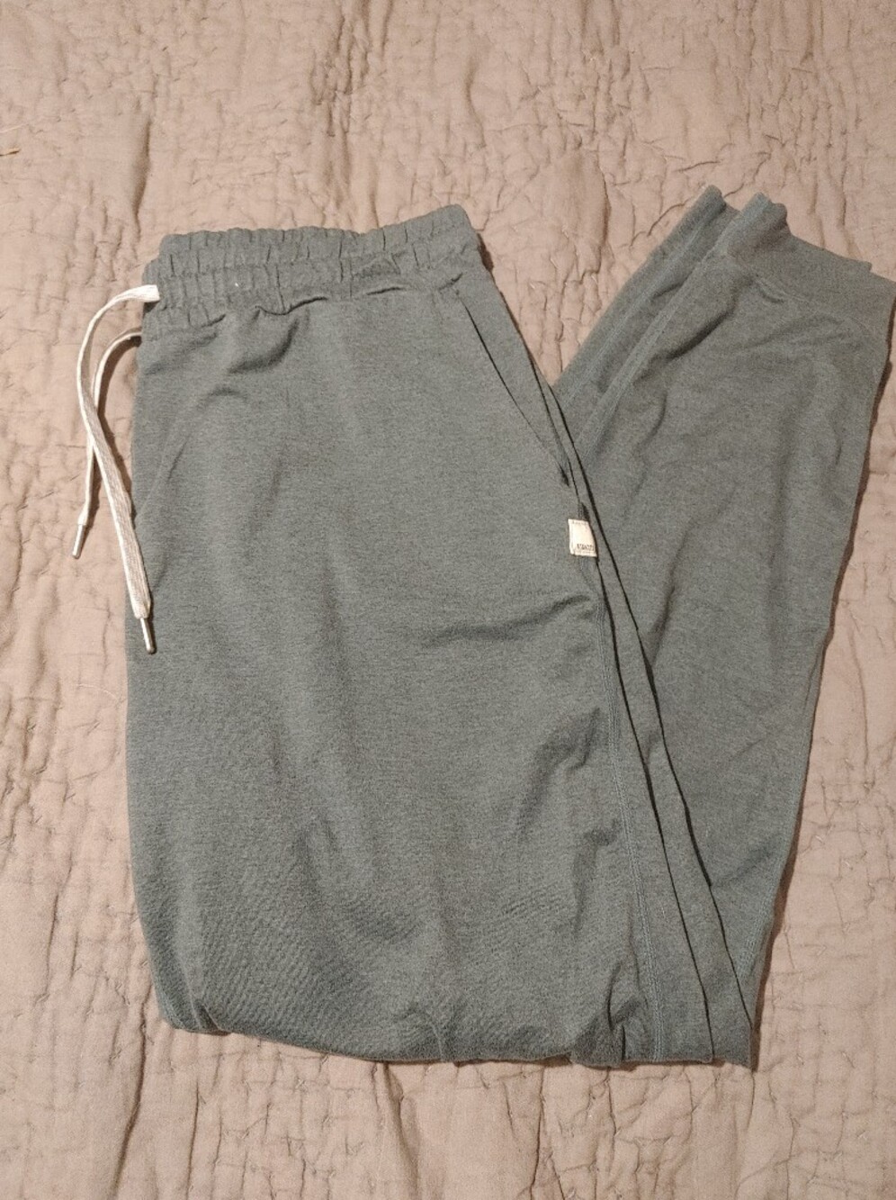 Vuori Women's Performance Jogger Size Medium